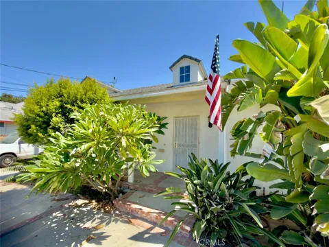10918 Laurel Canyon