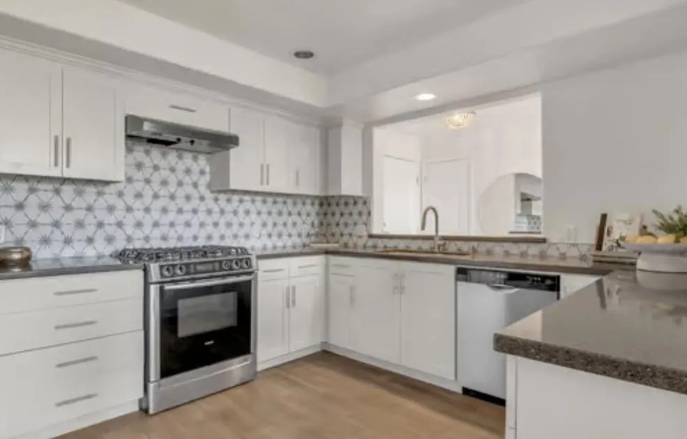 912 Campisi Way #402 Campbell, CA 95008