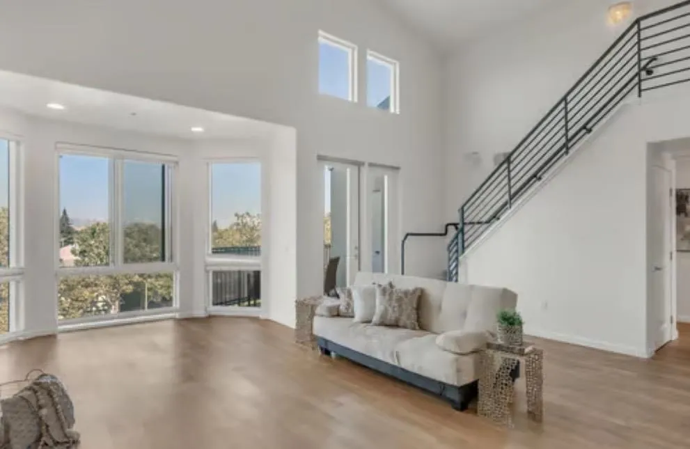 912 Campisi Way #402 Campbell, CA 95008