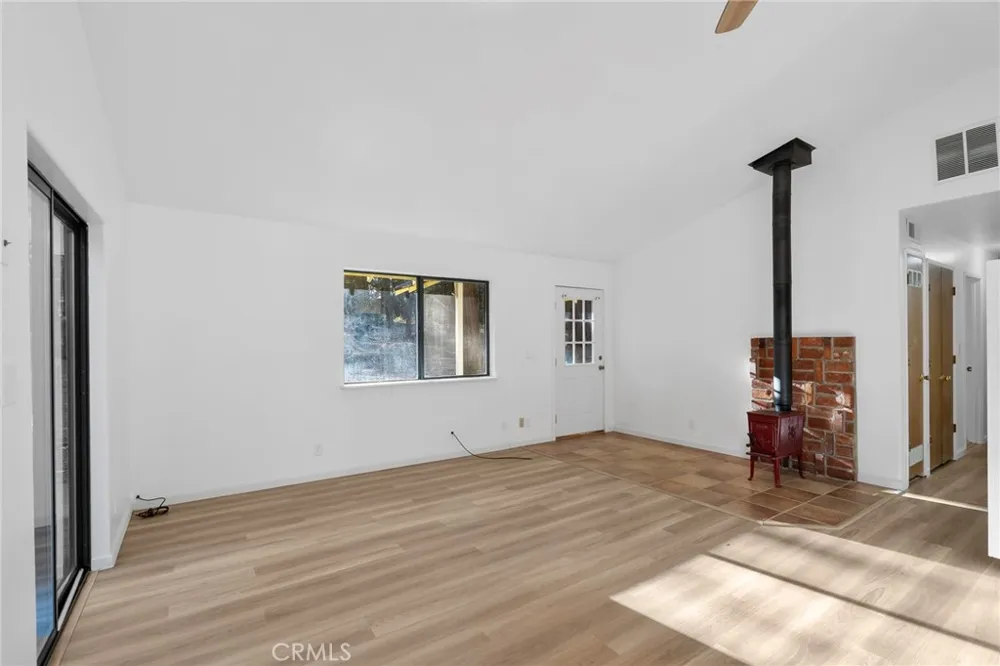 5498 Platt Mountain Forest Ranch, CA 95942