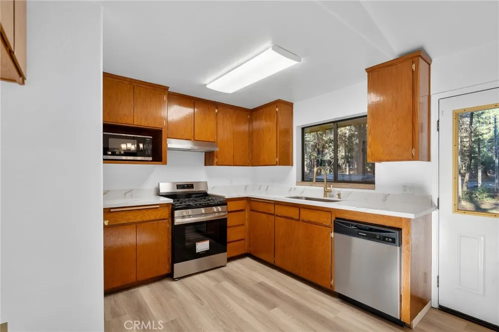 5498 Platt Mountain Forest Ranch, CA 95942