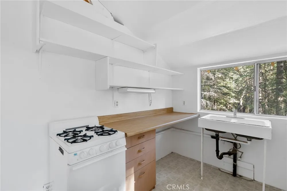 5498 Platt Mountain Forest Ranch, CA 95942