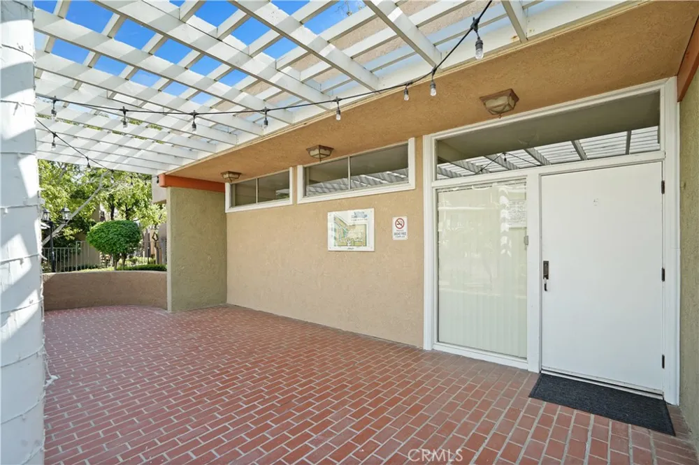 10331 Lindley #150 Porter Ranch, CA 91326
