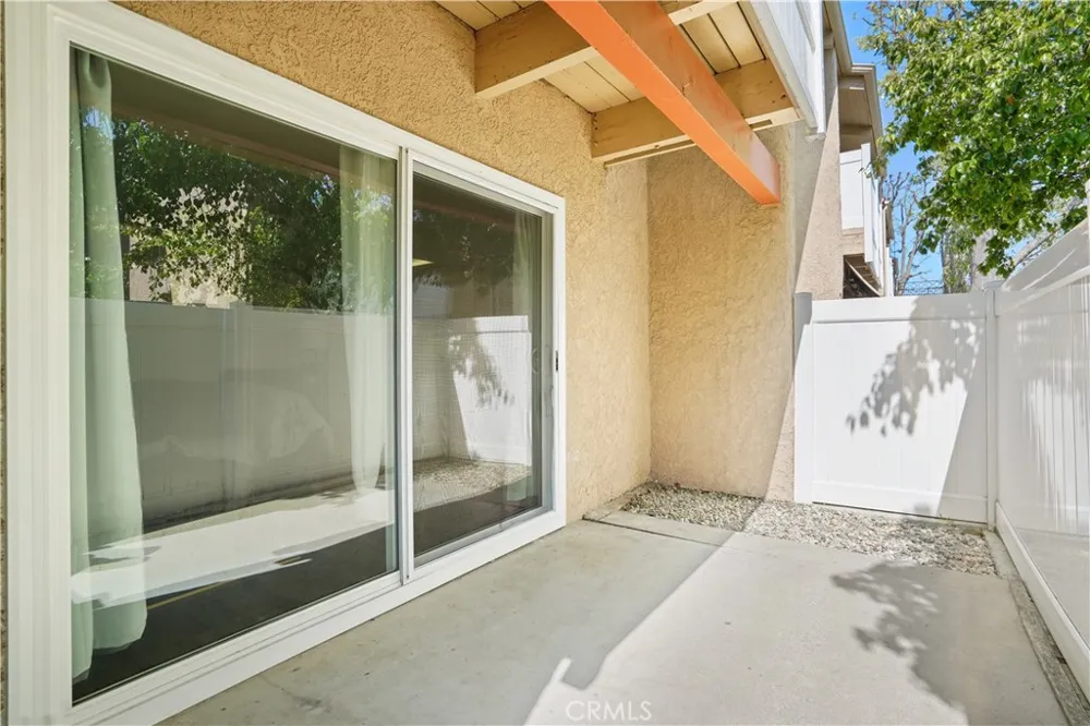 10331 Lindley #150 Porter Ranch, CA 91326