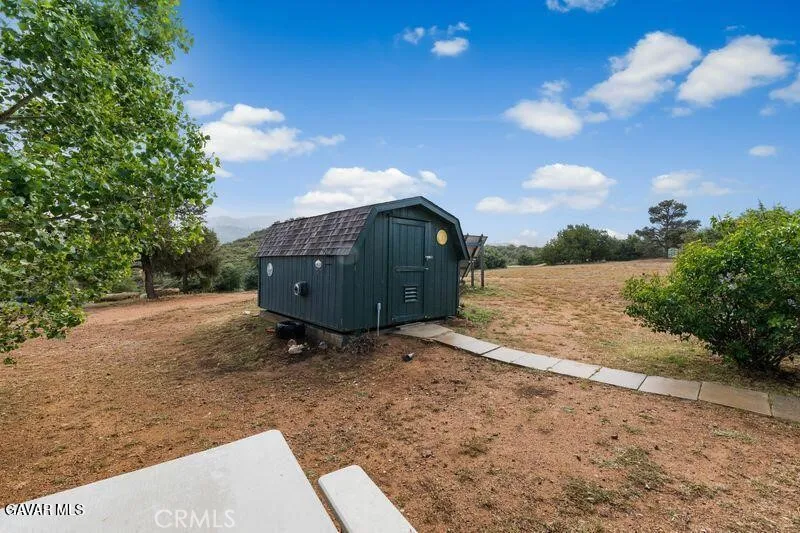 17041 Summers Drive Tehachapi, CA 93561