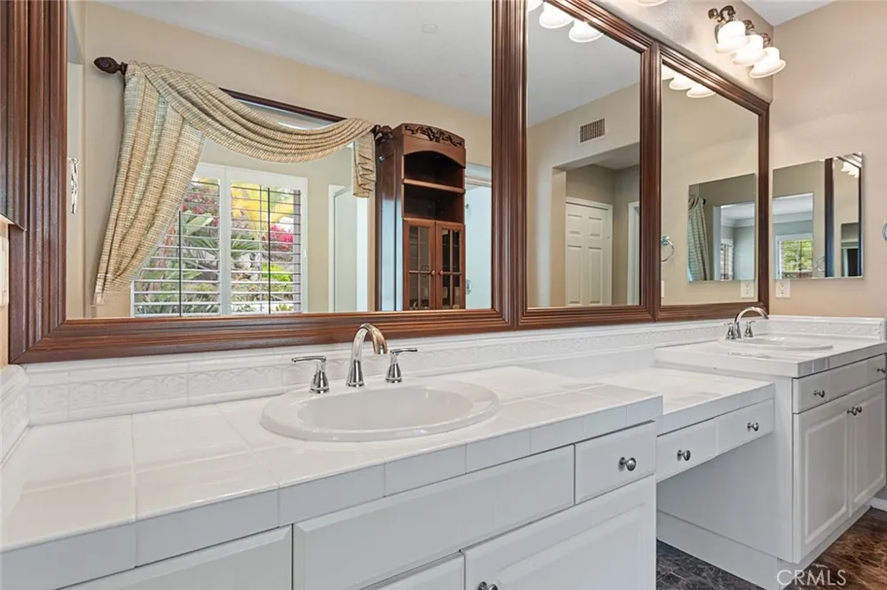 2 Corte Tallista San Clemente, CA 92673