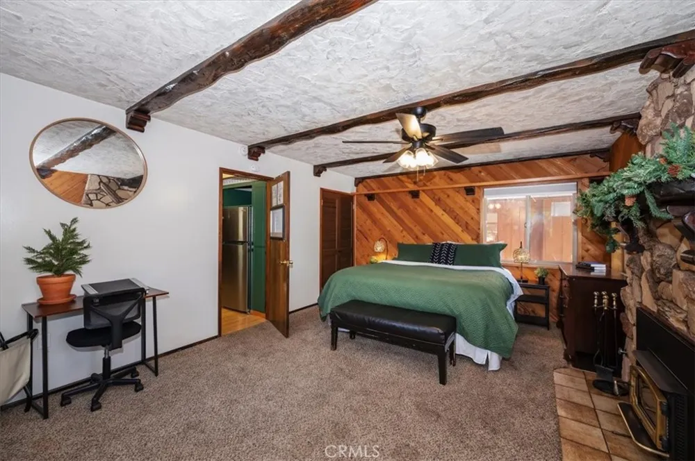 190 Spruce Sugarloaf, CA 92386