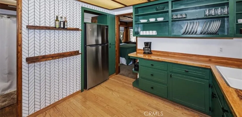 190 Spruce Sugarloaf, CA 92386