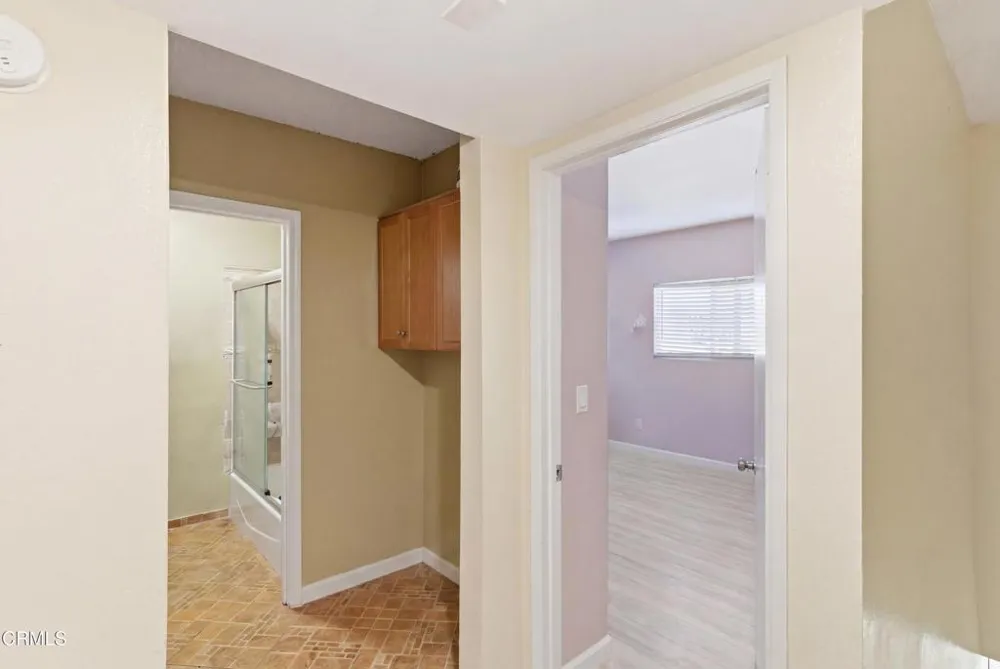 9051 Cedros Avenue #8 Panorama City, CA 91402