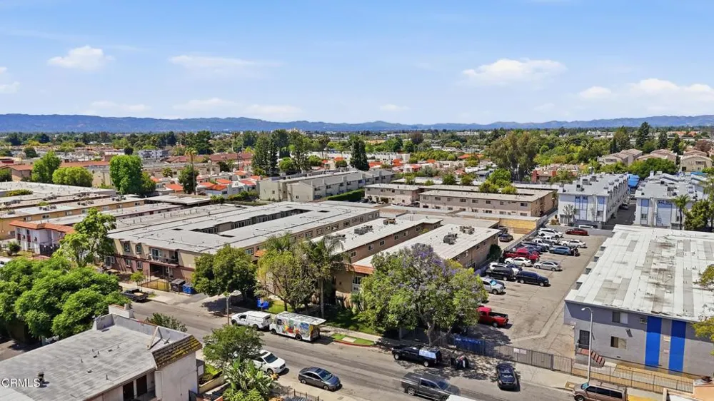 9051 Cedros Avenue #8 Panorama City, CA 91402