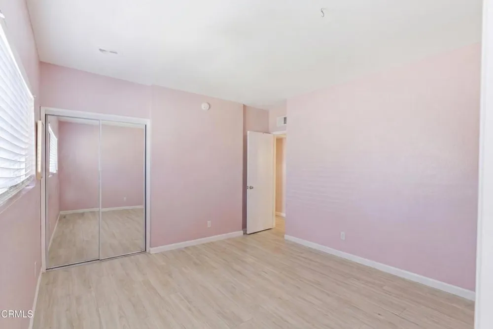 9051 Cedros Avenue #8 Panorama City, CA 91402