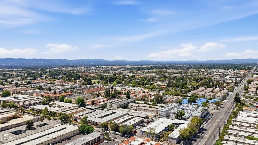 9051 Cedros Avenue #8 Panorama City, CA 91402