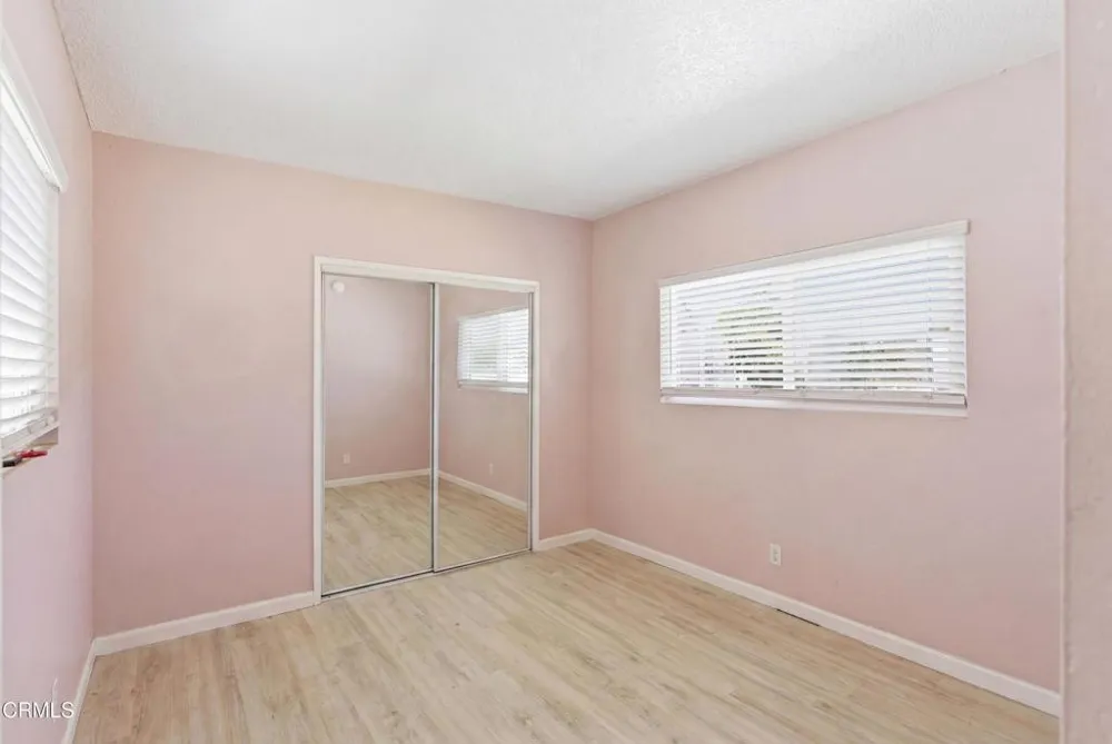 9051 Cedros Avenue #8 Panorama City, CA 91402