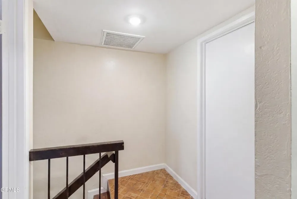 9051 Cedros Avenue #8 Panorama City, CA 91402