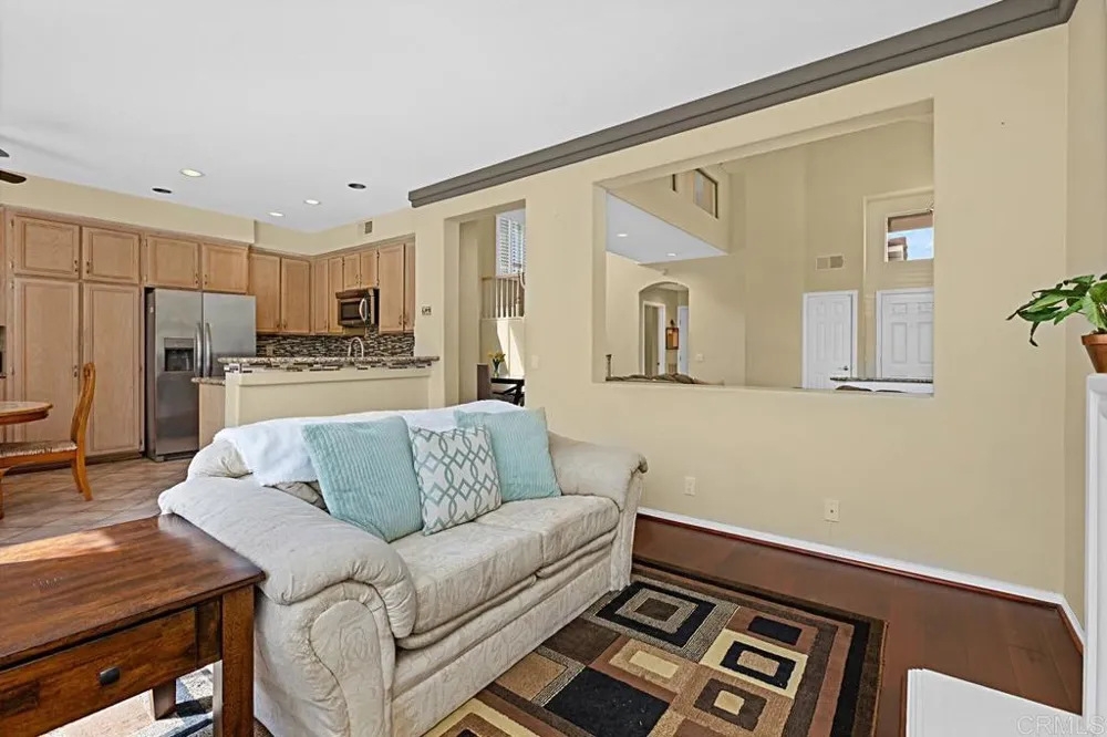 12595 Swan Canyon Place San Diego, CA 92131