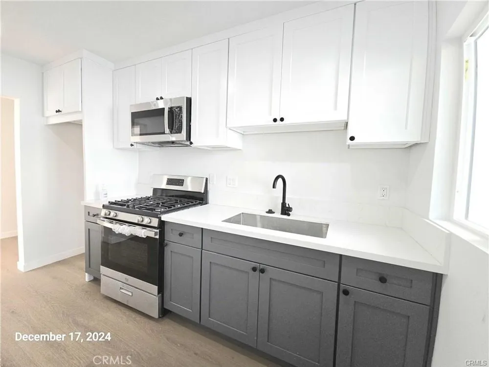 11171 Bullis Lynwood, CA 90262