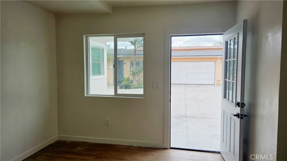 11171 Bullis Lynwood, CA 90262