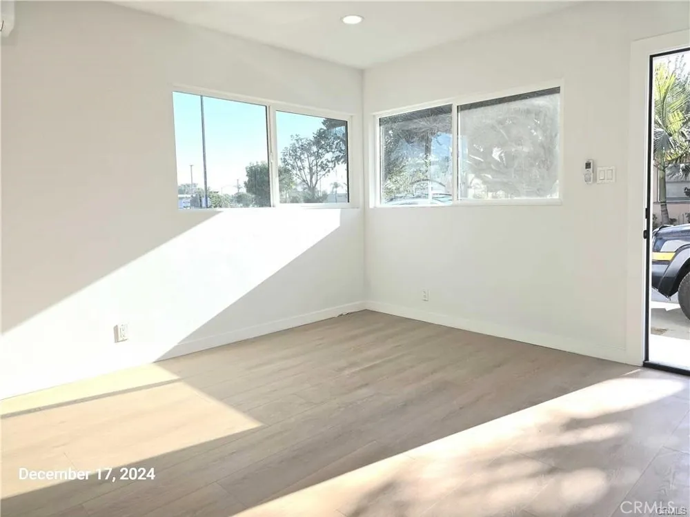 11171 Bullis Lynwood, CA 90262