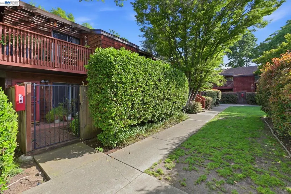 1455 Latour Ln #13 Concord, CA 94521