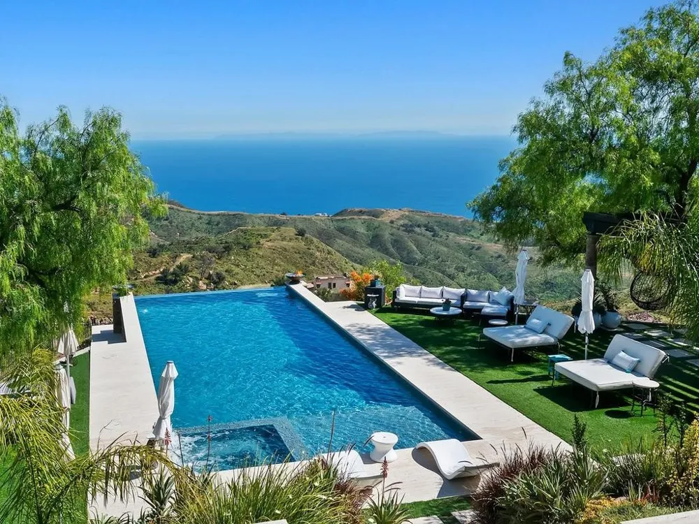 22331 Swenson Drive Topanga, CA 90290