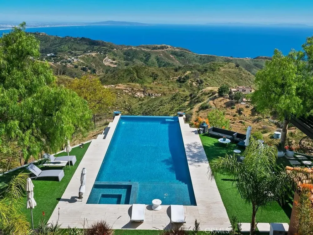22331 Swenson Drive Topanga, CA 90290
