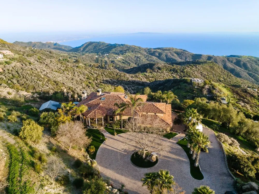22331 Swenson Drive Topanga, CA 90290