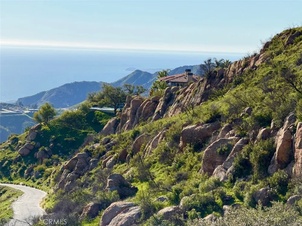 22331 Swenson Drive Topanga, CA 90290