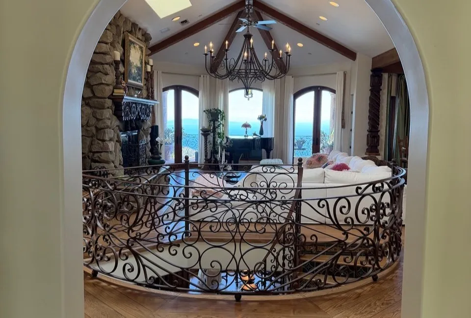 22331 Swenson Drive Topanga, CA 90290