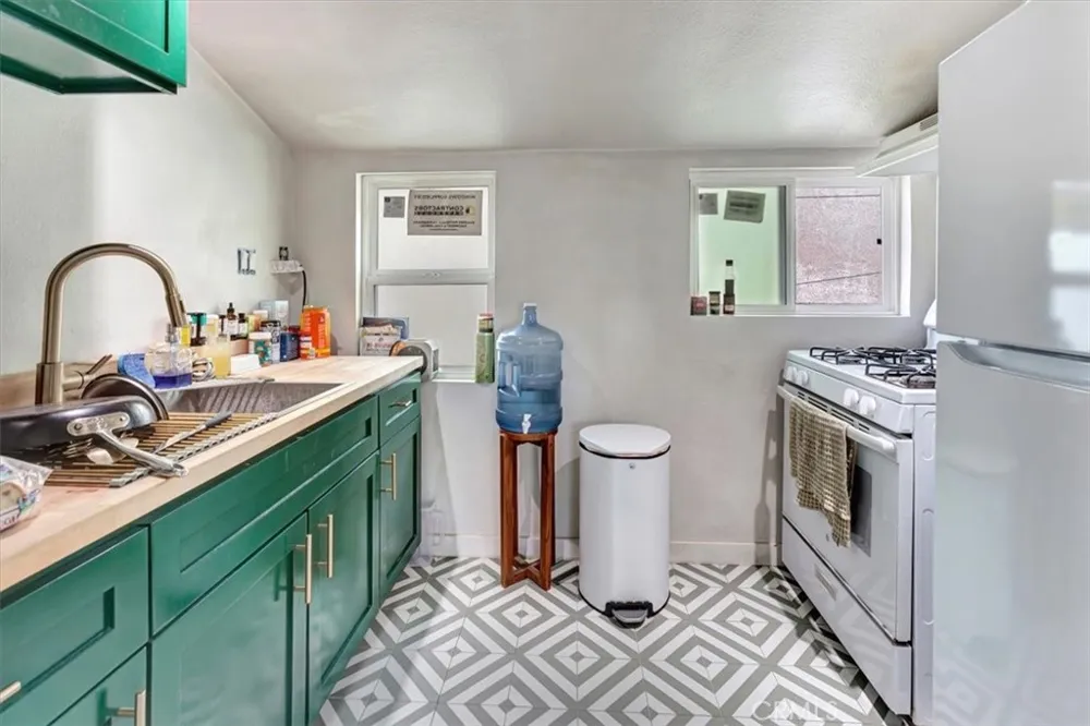 16432 25th Street Sunset Beach, CA 90742