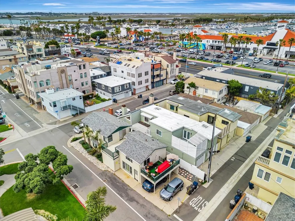 16432 25th Street Sunset Beach, CA 90742