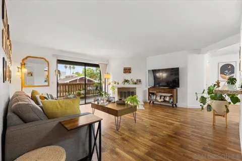 1020 E Washington #97