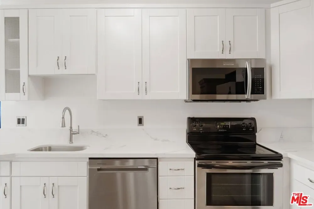 312 W 5th Street #917 Los Angeles, CA 90013