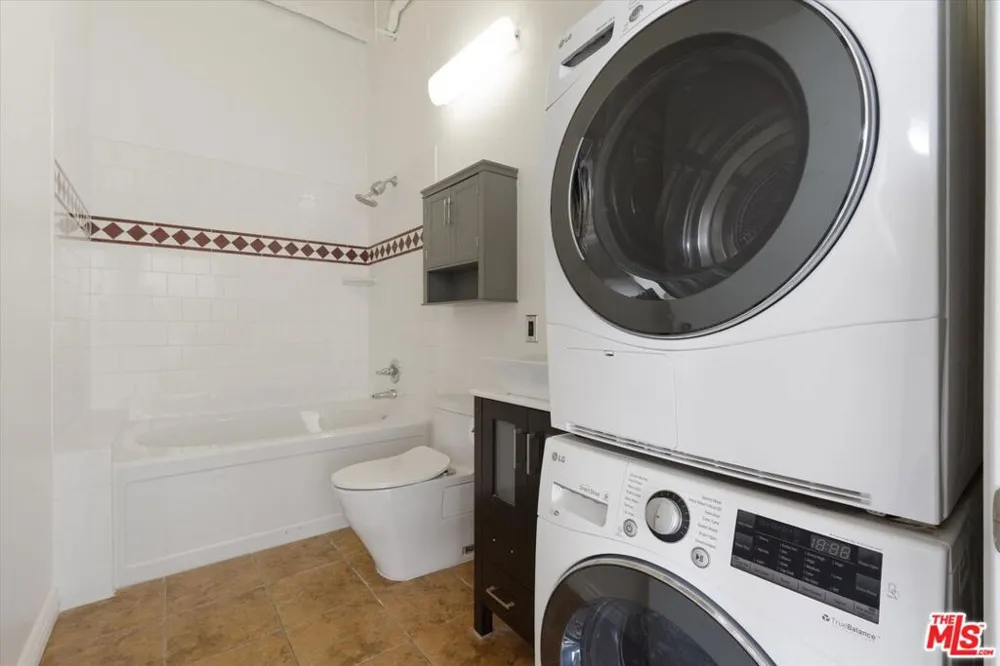 312 W 5th Street #917 Los Angeles, CA 90013