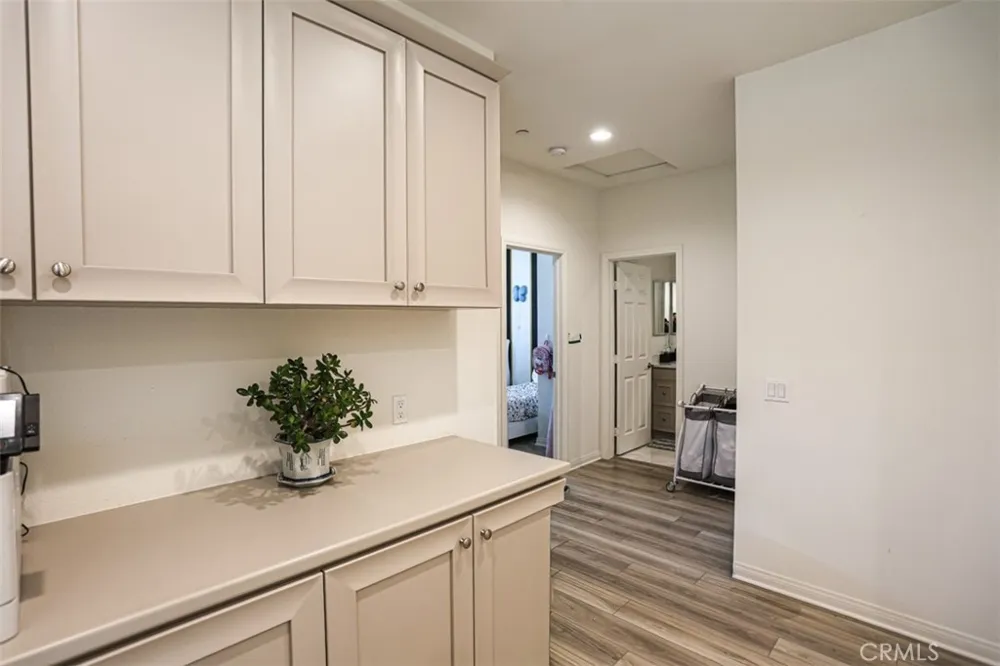 923 E 2nd Santa Ana, CA 92701