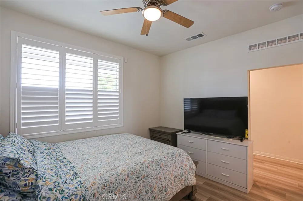923 E 2nd Santa Ana, CA 92701