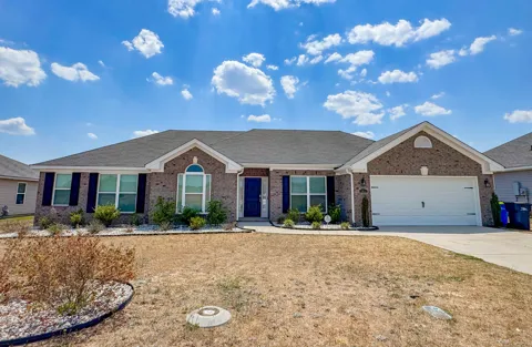 2933 Easton Drive