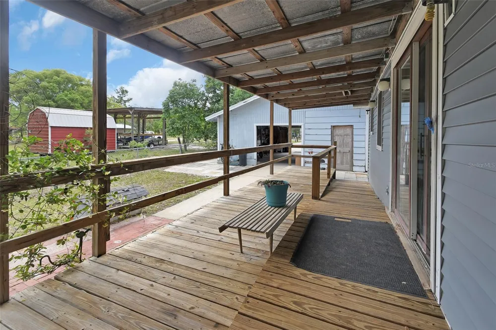 25801 BLUE LAKES DRIVE Paisley, FL 32767