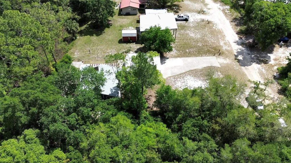 25801 BLUE LAKES DRIVE Paisley, FL 32767