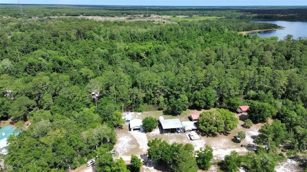 25801 BLUE LAKES DRIVE Paisley, FL 32767