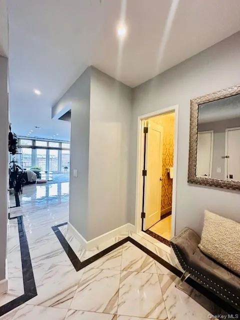 90 Bay Street Landing #4J Staten Island, NY 10301