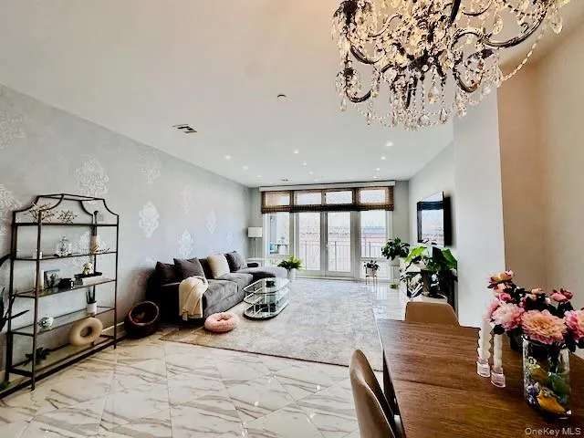 90 Bay Street Landing #4J Staten Island, NY 10301