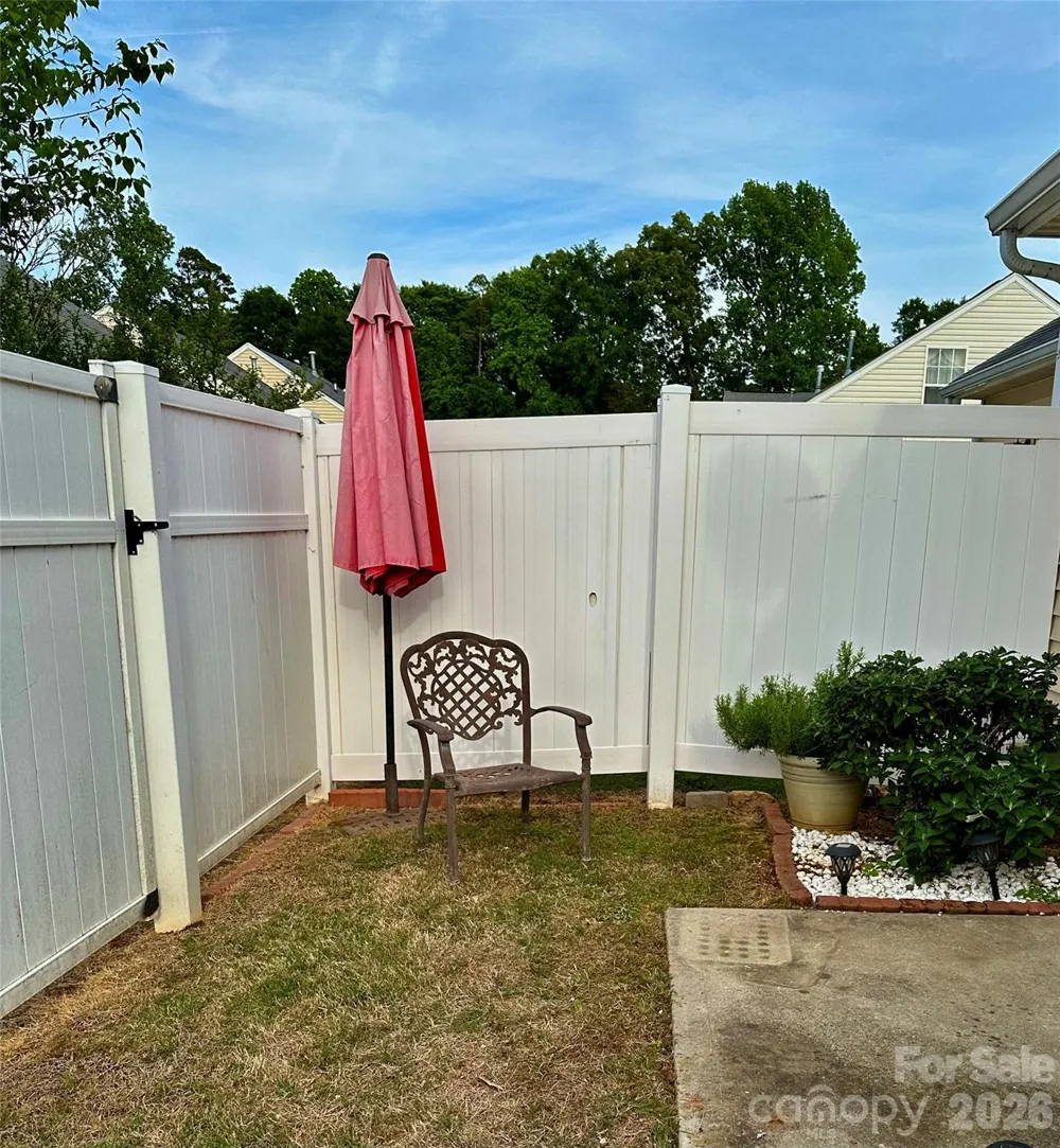 2027 Shady Pond Drive #174 Clover, SC 29710
