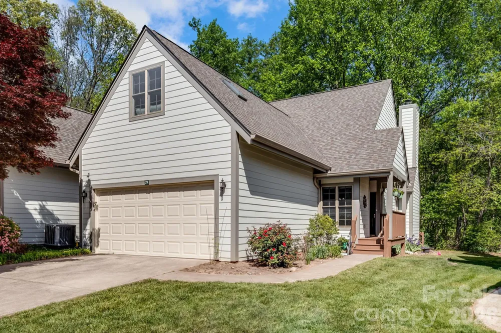 29 Little Cedar Court Asheville, NC 28805