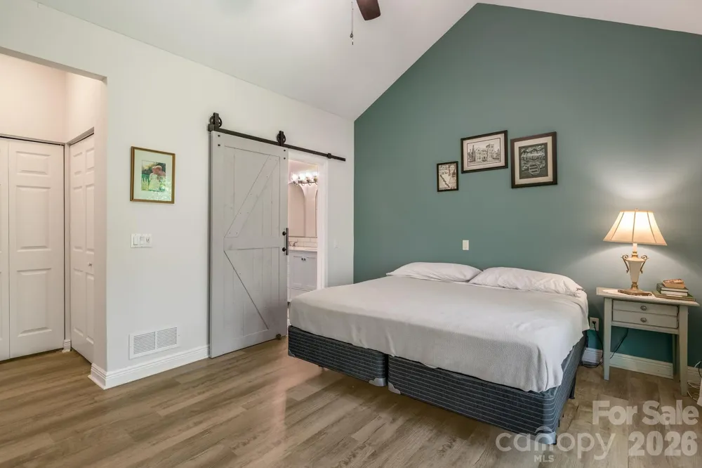 29 Little Cedar Court Asheville, NC 28805