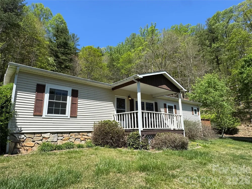 942 Fisher Branch Road Marshall, NC 28753