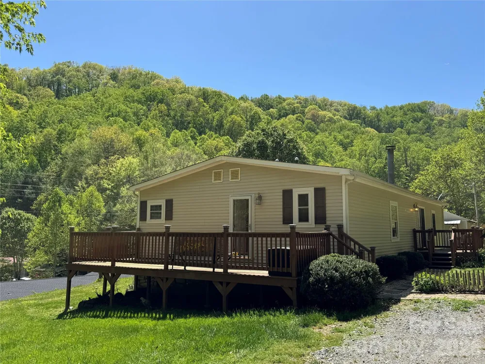 942 Fisher Branch Road Marshall, NC 28753