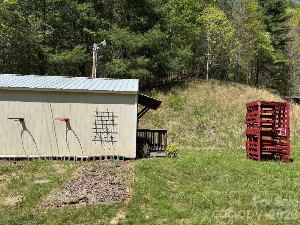 942 Fisher Branch Road Marshall, NC 28753