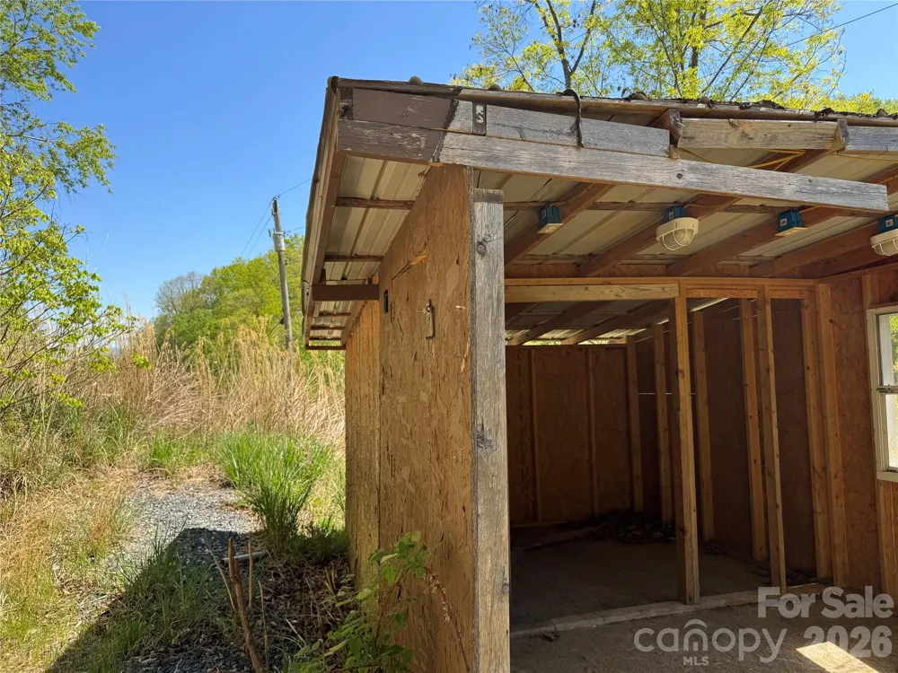 942 Fisher Branch Road Marshall, NC 28753