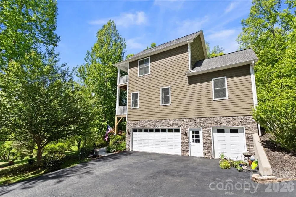 1307 Golf Course Road Old Fort, NC 28762