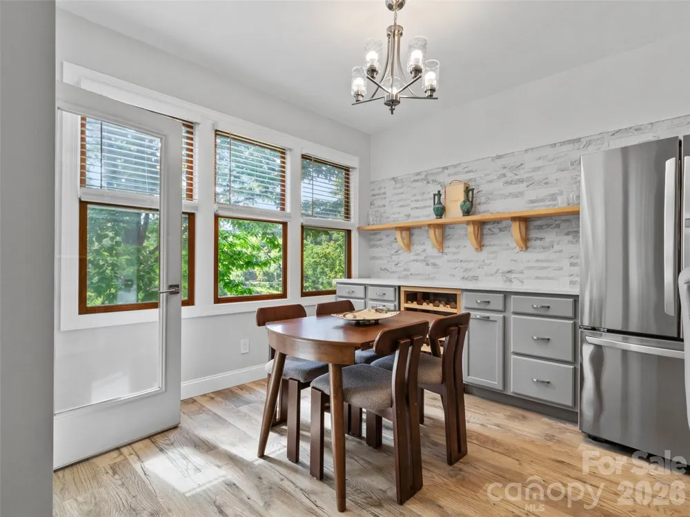 220 Stoney Falls Loop #1 B2 Burnsville, NC 28714